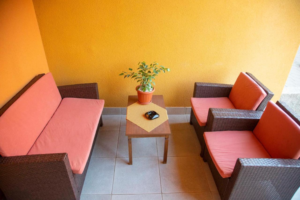 Apartment Fragola Makarska Kültér fotó