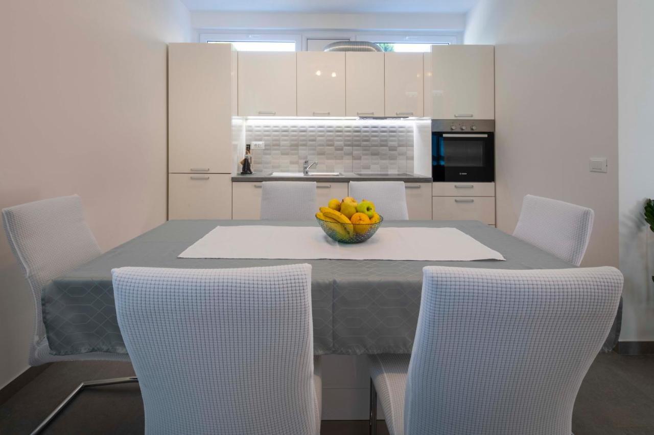 Apartment Fragola Makarska Kültér fotó